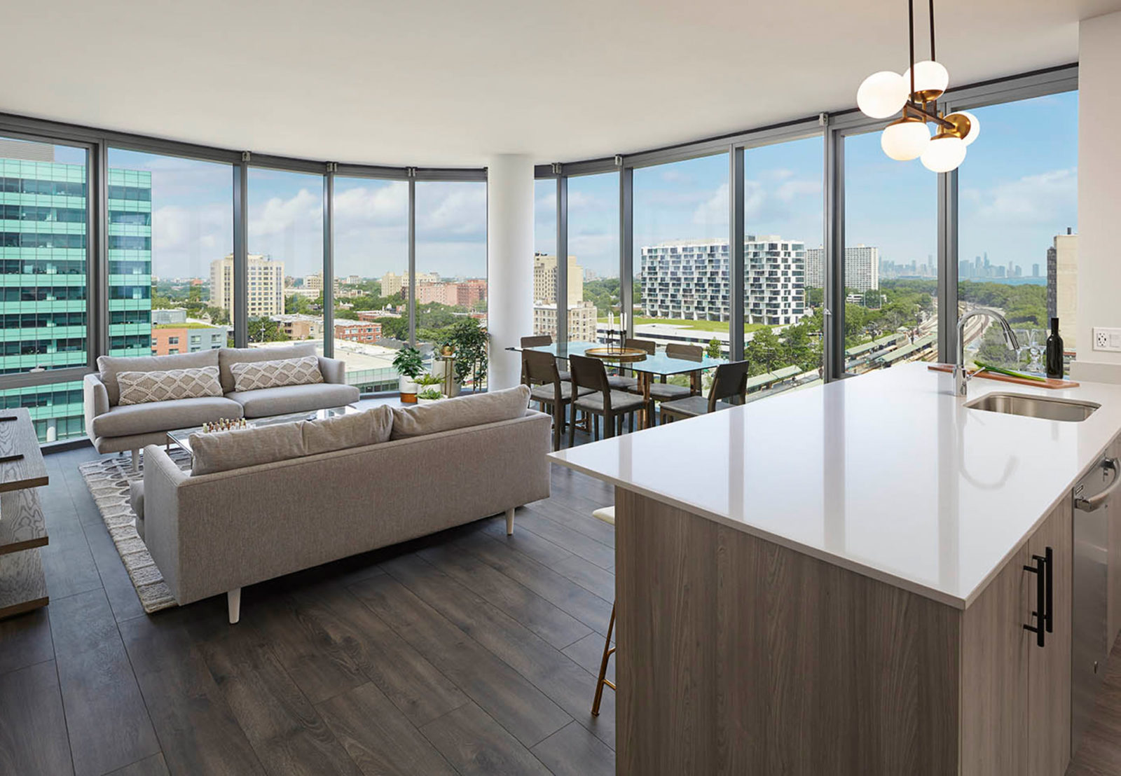 5252 Apartments Luxury Hyde Park Apartments for rent